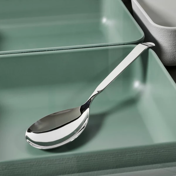 Serving tools